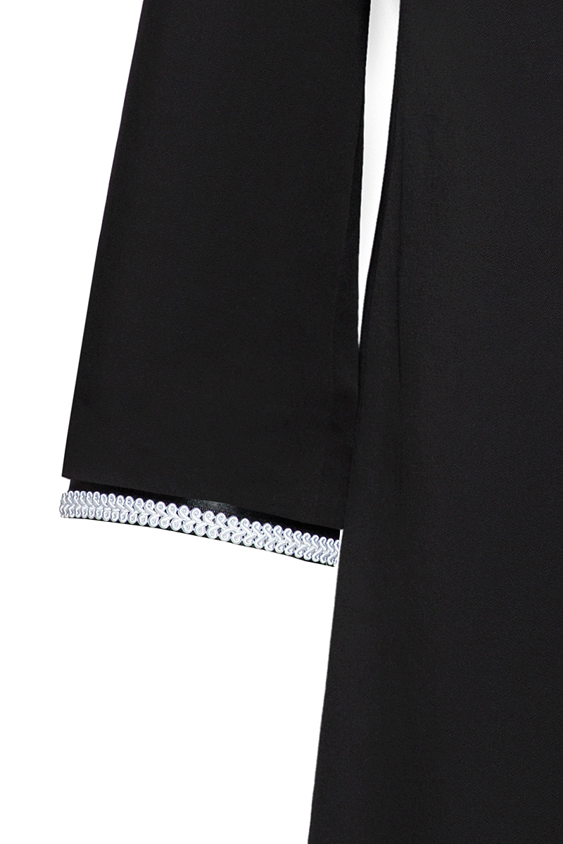 Detail-Arm-Decorative-White